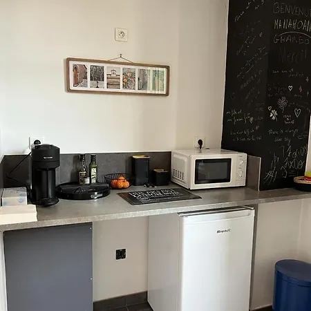 Ideally Located Center Lägenhet Nice