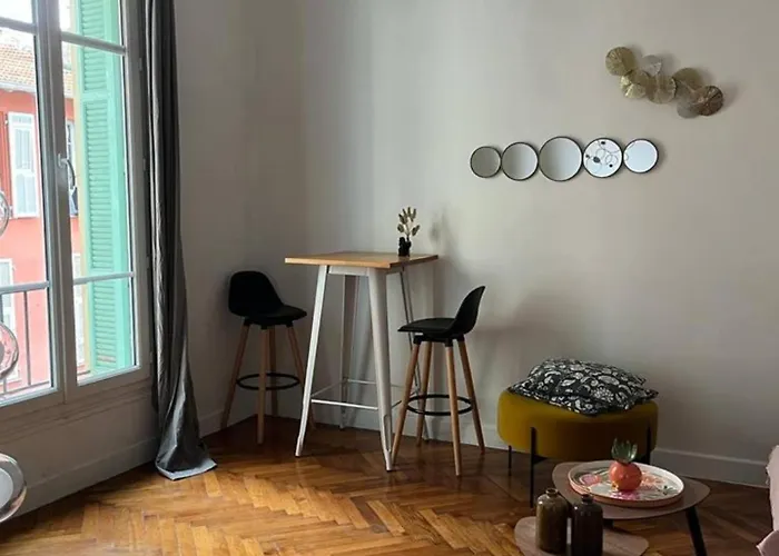 Apartment Ideally Located Center