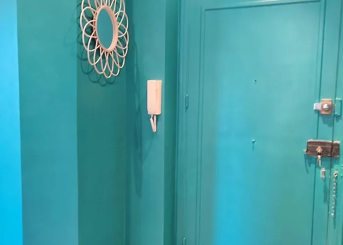 Ideally Located Center Apartment