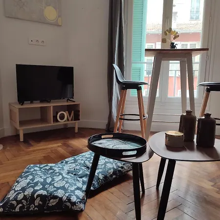 Apartament Ideally Located Center